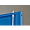 Close-up van blauwe metalen constructie met witte clip en staaf. Boorgaten.