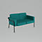 Tweezitsbank, turquoise, met zwarte metalen poten. Op een grijze achtergrond.
