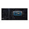 Detailaufnahme eines Computer-Motherboards mit einem Intel-Chip. Die Chip-Oberfläche ist blau und trägt den Schriftzug "intel".