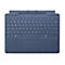 Dunkelblaues Microsoft Surface Pro Signature Keyboard von oben vor weißem Hintergrund.