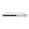 Weißer MikroTik Cloud Router Switch CRS326-24S+2Q+RM mit zahlreichen SFP- und QSFP-Anschlüssen vor weißem Hintergrund.