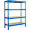 Estantería metálica azul con cuatro estantes, sobre un fondo blanco. Pisos con aspecto de madera.