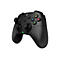Schwarzer Gamecontroller. Schwarze Tasten mit farbigen Markierungen. Grün leuchtende LED.
