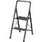 Un escabeau pliant noir à deux marches.