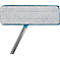 Une vadrouille plate grise avec bordure et poignée turquoise, tige métallique diagonale.