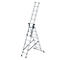 Een aluminium multifunctionele ladder op een witte achtergrond, opgesteld in een A-vorm en als een trap.