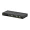 Schwarzer Netgear-Switch mit acht Anschlüssen. Auf der Vorderseite befinden sich grüne LED-Leuchten und weiße Zahlen. Auf der Oberseite steht der Name des Herstellers.