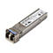 Ein silberner NETGEAR AXM762 Transceiver, auf weißem Grund. Aufschrift: Single mode 10Gbps, 10GBase-LR, bis zu 10km.