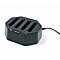 Station de recharge noir avec quatre fentes pour radios. Un cordon d'alimentation est connecté.