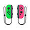 Ein neon-grüner und ein neon-pinker Nintendo Switch Joy-Con Controller mit schwarzen Handgelenkschlaufen vor weißem Hintergrund.