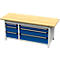 Werkbank met houten blad en blauwe lades. De lades hebben zilveren handgrepen.