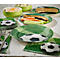 Teller und Servietten mit Fussballmotiv, Würstchen, Gemüse und Salat.