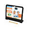 Produktverpackung für Kids Cover iPad-Zubehör mit Stylus und Displayfolie, dazu Kinder mit Kopfhörern.