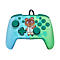 Ein Nintendo Switch-Controller mit Tom Nook-Design. Blau-grüner Farbverlauf mit Blättern und Tom Nook im Zentrum.
