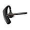 Schwarzes Bluetooth-Headset mit roségoldenen Akzenten. Auf weißem Hintergrund.
