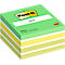 Een groene Post-it blok met gele en witte strepen. Boven staat "Post-it", daaronder "notes". Inscriptie: 3M, 76 mm x 76 mm.