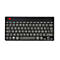 Schwarze kompakte Tastatur mit QWERTY-Layout und rotem Firmenlogo oben links vor weißem Hintergrund.