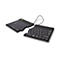 Geteilte, schwarze ergonomische Tastatur mit AZERTY-Layout auf weißem Hintergrund.