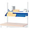 Blauwe werkbankplank met gele bakken. Hieronder een werkbank met licht hout. Meer planken op de achtergrond.