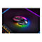 Schwarze Gaming-Maus mit RGB-Beleuchtung, neben Tastatur auf schwarzer Oberfläche mit farbigem Licht. Maus hat Razer-Logo.