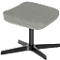 Tabouret avec assise rembourrée gris clair sur une base à quatre pieds en métal noir.