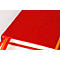 Carnet rouge, gros plan. Livre relié avec signets en papier et gaufrage.