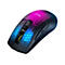 Drahtlose Gaming-Maus mit RGB-Beleuchtung in Blau und Pink. Der Text ROCCAT ist auf der Maus abgebildet.