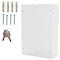 Witte kast met accessoires zoals pluggen, schroeven en sleutels.