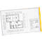 Plan d'étage d'un bâtiment avec meubles et dimensions dessinés. Bordure jaune.