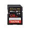 Schwarze Sandisk Extreme Pro SD-Karte. Aufschrift: 128 GB, 200 MB/s. Roter Schriftzug: Sandisk.