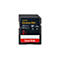 Une carte SD SanDisk Extreme PRO noire. La carte affiche des informations sur la capacité de stockage et la vitesse.
