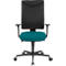 Chaise de bureau avec dossier et accoudoirs noirs, assise bleue et cadre noir avec roulettes.