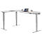 Schäfer Shop Genius Winkelschreibtisch AERO FLEX, elektrisch höhenverstellbar, 90° Winkel, C-Fuß, B 2000 x T 1600 mm, lichtgrau/weißaluminium, Memorypanel + Kabelkanal