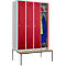 Schäfer Shop Select armario ropero, 4 compartimentos de 300 mm de ancho cada uno, cerradura de pestillo giratorio, con banco, puerta rojo rubí