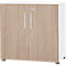 Armoire à deux portes en imitation bois, côtés blancs et poignées. Debout sur des pieds noirs.