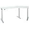 Wit, in hoogte verstelbaar hoekbureau met zilveren poten tegen een witte achtergrond.