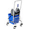 Blauwe schoonmaakwagen met dweilpers, emmer en wielen. Chroom frame, mand, grijze pers, blauwe emmer.