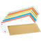 Hojas de papel angulares de colores en varios colores, algunas con perforaciones.