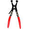 Eine Zange, mit roten Griffen und schwarzen Metallarmen, die geöffnet vor weißem Hintergrund liegt.