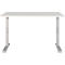 Ein weißer höhenverstellbarer Schreibtisch vor weißem Hintergrund. Die Tischplatte ist rechteckig, die Beine grau.
