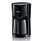 Schwarze Kaffeemaschine der Marke Severin. Das Design ist schlicht und elegant.