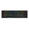 Schwarze Gaming-Tastatur mit QWERTZ-Layout und bunter RGB-Beleuchtung vor weißem Hintergrund.
