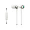 Weisse Sony In-Ear-Kopfhörer mit silbernen Akzenten, die Kabel haben eine Fernbedienung.