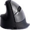Souris verticale ergonomique en noir et gris. Elle a une forme incurvée et un port USB-C.