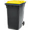 Poubelle grise avec couvercle jaune, une roue est visible.