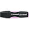 Een paarse markeerstift met zwarte behuizing, merk Stabilo Green Boss. Inscriptie: 83% gerecycled plastic.