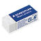 Een witte Staedtler Mars plastic gum met een blauwe wikkel op een witte achtergrond.