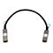 Schwarzes Kabel mit zwei Steckern. Stecker grau mit Schriftzug, blaue Schlaufen an den Enden.