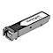 Ein silberner SFP-Transceiver. Oben befindet sich ein weißes Etikett mit StarTech.com und Hard-to-find made easy.