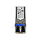 Ein SFP-Modul mit Aufschrift Startech.com, blauer Halterung, technischen Daten und Zertifizierungen.